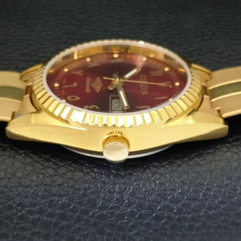 Vintage 1977 Citizen Automatic Mens Gold Watch W/daydate & Arabic accents